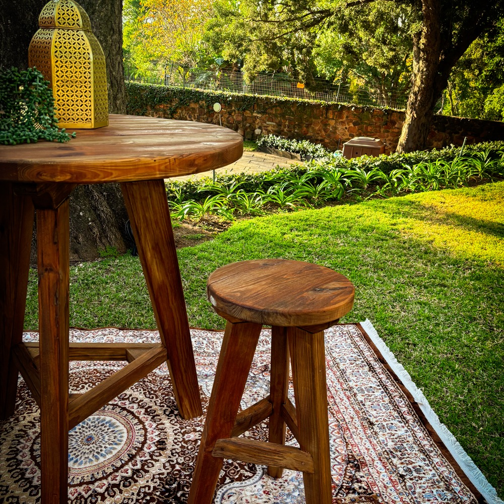 | SEATING AREAS | 

#garden #outdoorfurniture #furniturehire #modernfurniture #eventhire #woodenfurniture #eventstyling #boksomdaais #seatingareas #eventseating #partyseating #partystyling