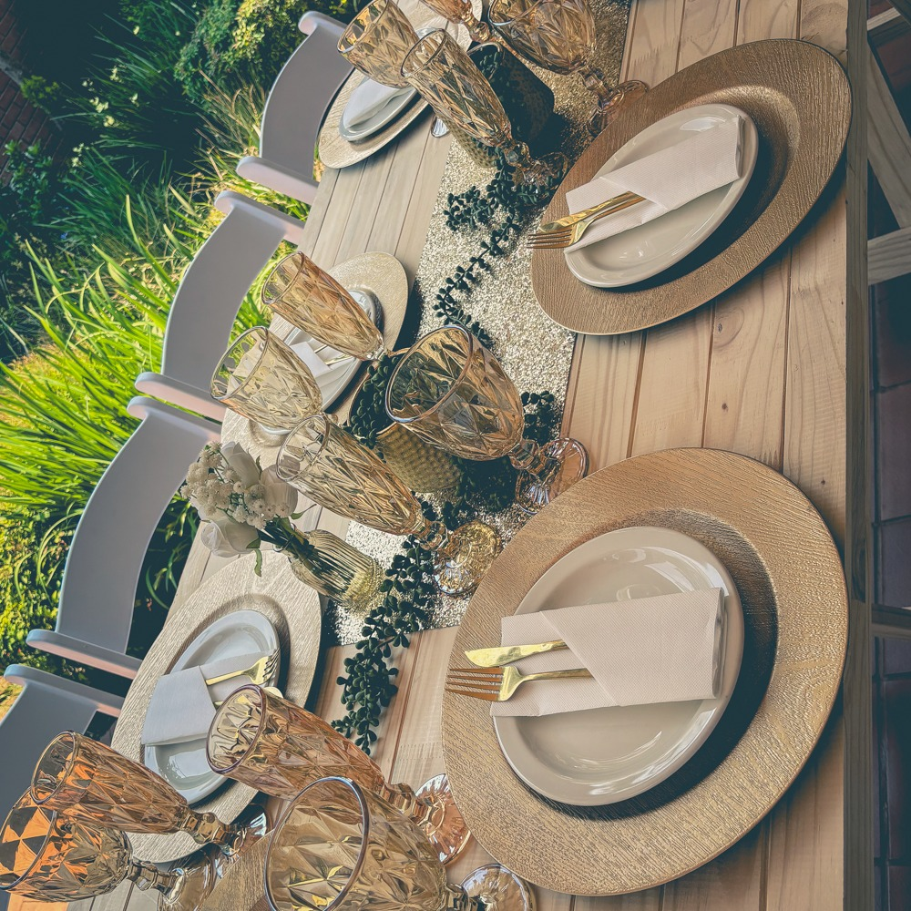 | RUSTIC WHITE & GOLD TABLE SETTINGS | 

#rustic #whiteandgold #tablesettings #tablescape #boksomdaais #eventstyling #eventhire #gauteng