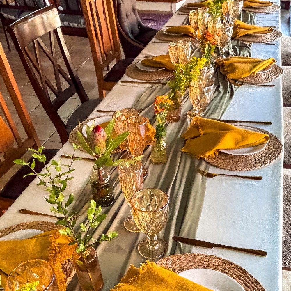 | BUSHVELD SUN BRIDAL SHOWER | 

#tablesettings #bushveld #safari #southafricansafari #bridalshower #eventstyling #kitchentea #boksomdaais