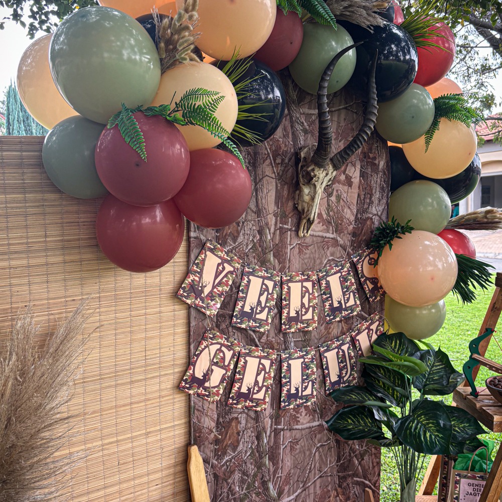 | HUNTING PARTY |
#hunting #huntingparty #partytheme #boksomdaais #eventstyling #partystyling #partyfood #camouflage #childrensparty #kidsparty